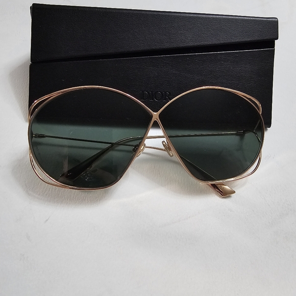 Christian Dior Sunglasses 100% Authentic Forest Green LENS With GOLD RIM - Picture 11 of 11